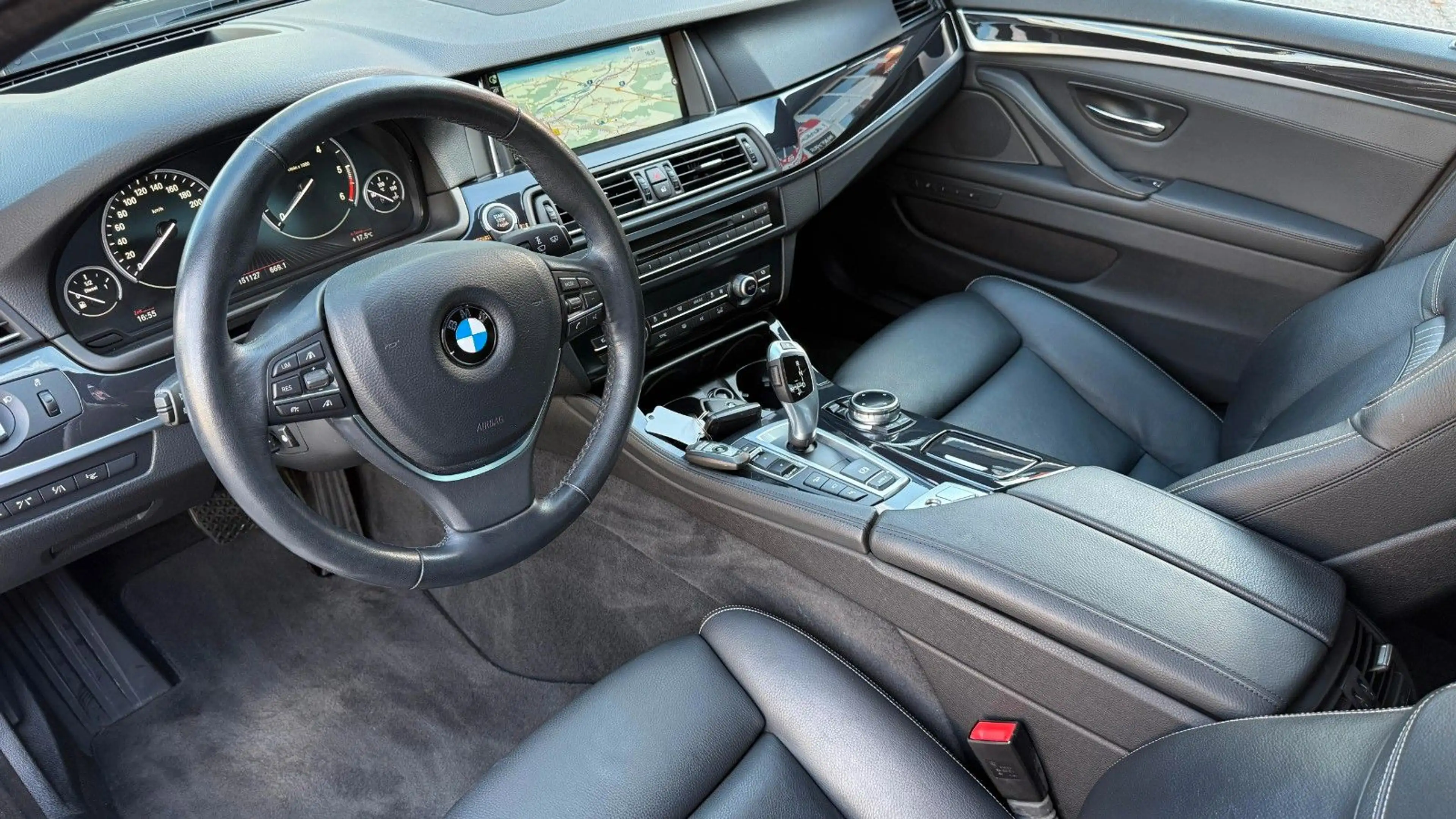 BMW 525 d Limousine xDrive/Leder/HeadUp/Kamera..Voll — photo 10