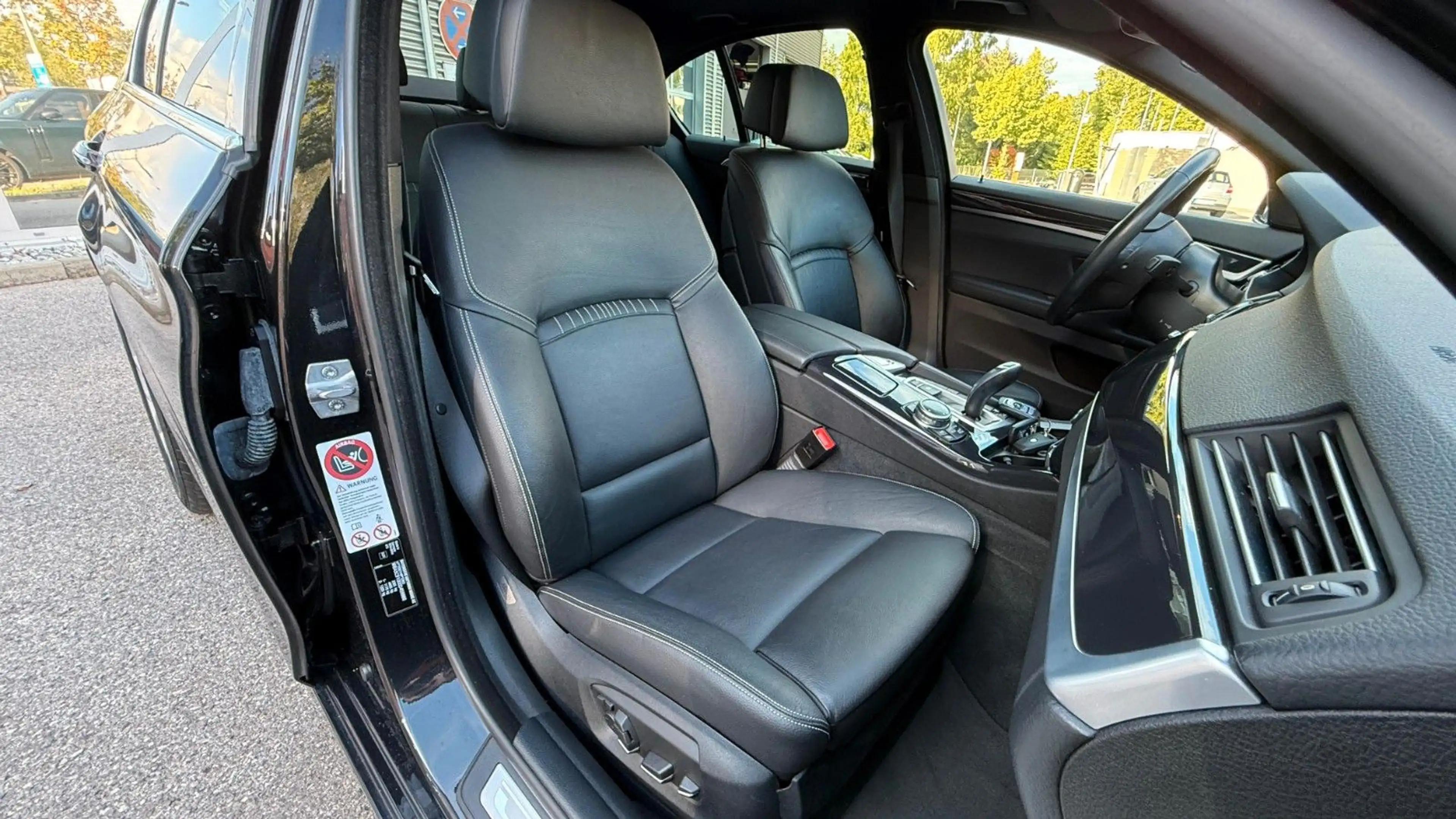 BMW 525 d Limousine xDrive/Leder/HeadUp/Kamera..Voll — photo 13