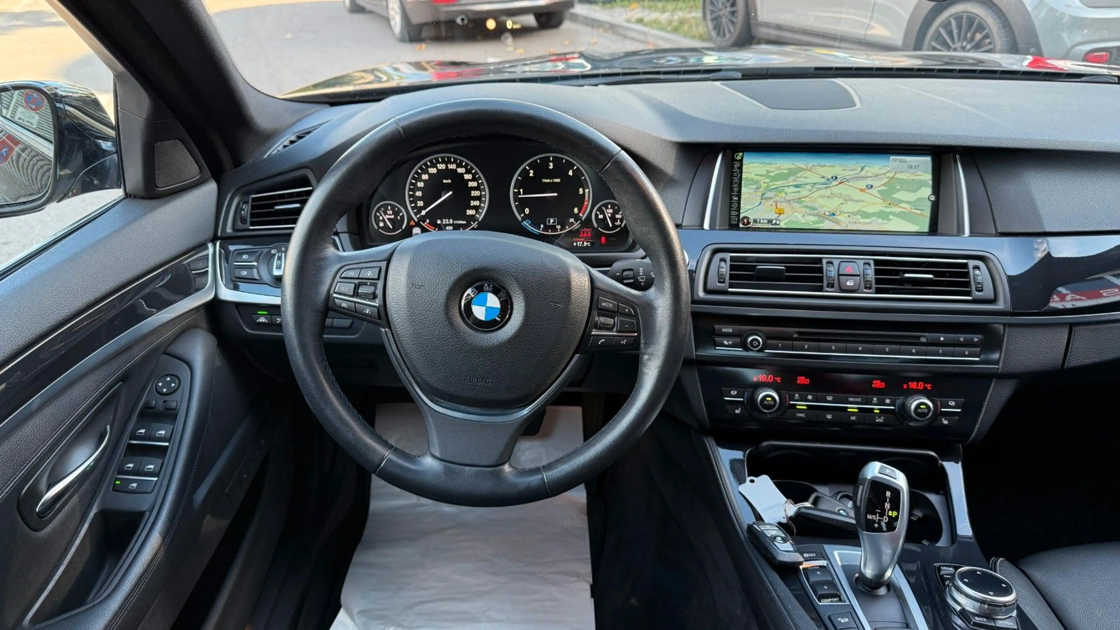 BMW 525 d Limousine xDrive/Leder/HeadUp/Kamera..Voll — photo 15
