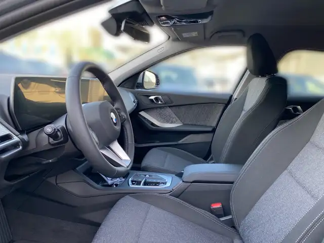 BMW 1 Series view 7