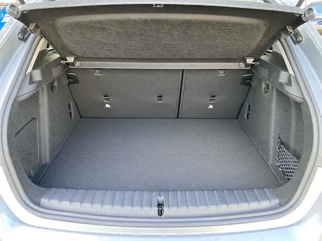 BMW 1 Series view 12