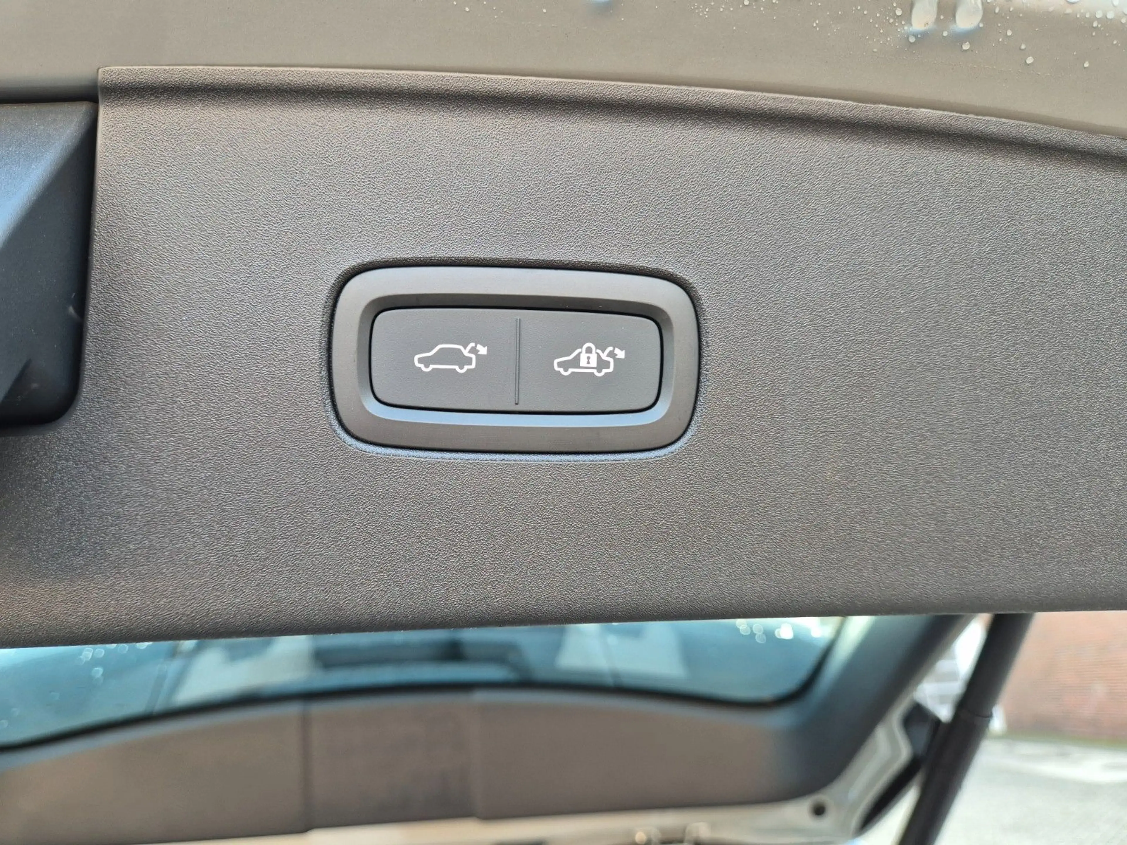 Volvo EX90 Ultra Pure Electric AWD — photo 13