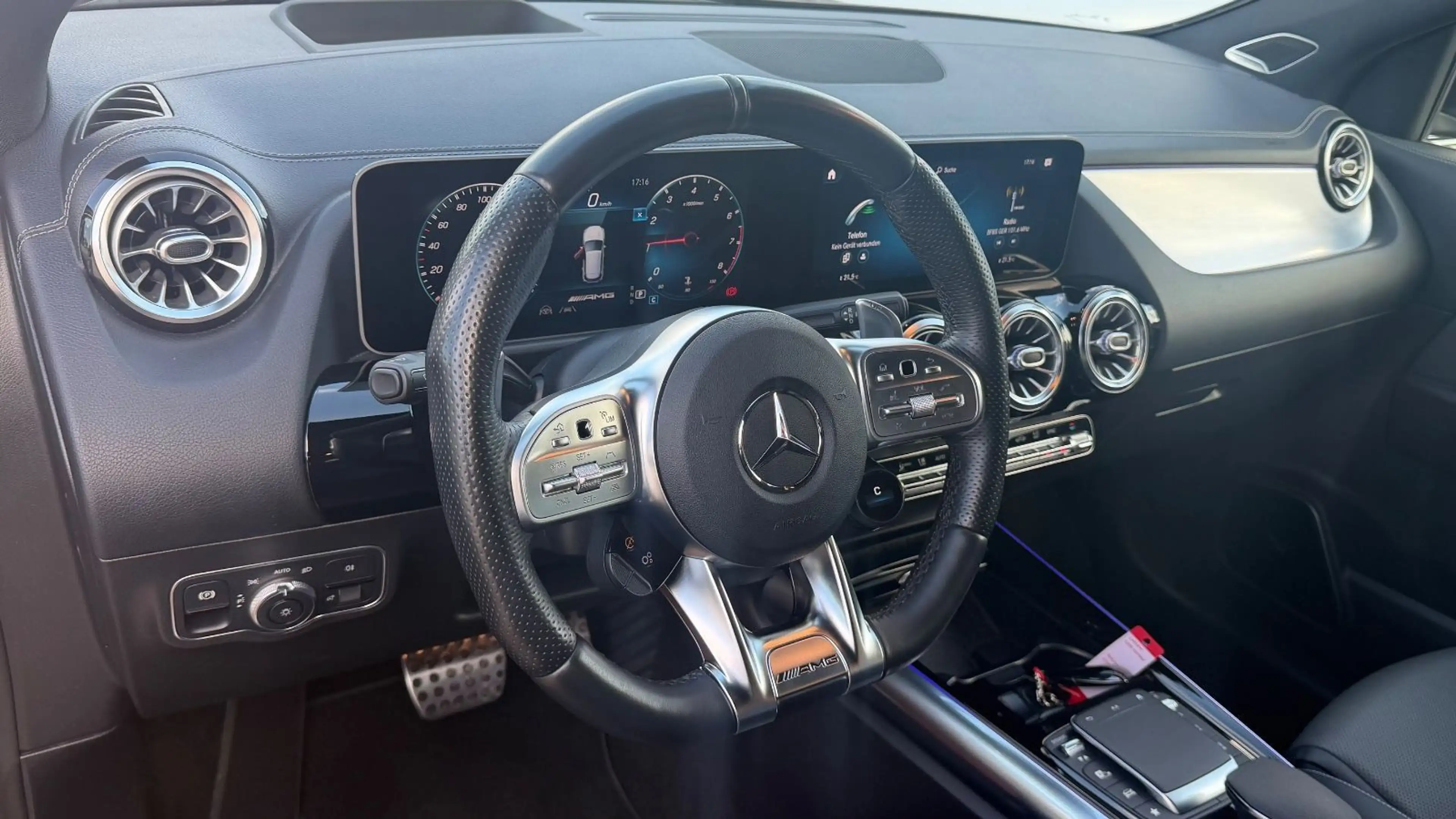 Mercedes-Benz GLA 35 AMG 4MATIC *360*SPORTSITZE*AUSPUFF* — photo 5