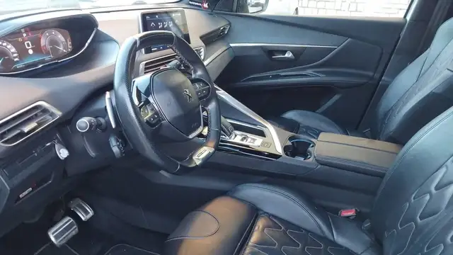 Peugeot 3008 view 8