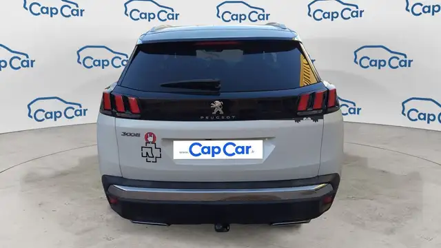 Peugeot 3008 view 3