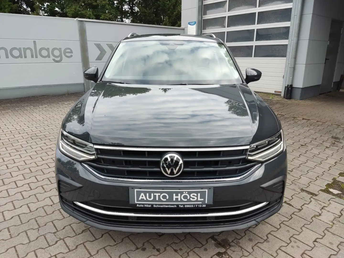 Volkswagen Tiguan 1.5 TSI ACTIVE*AHK*NAVI*LED*RFK* Gris - 2