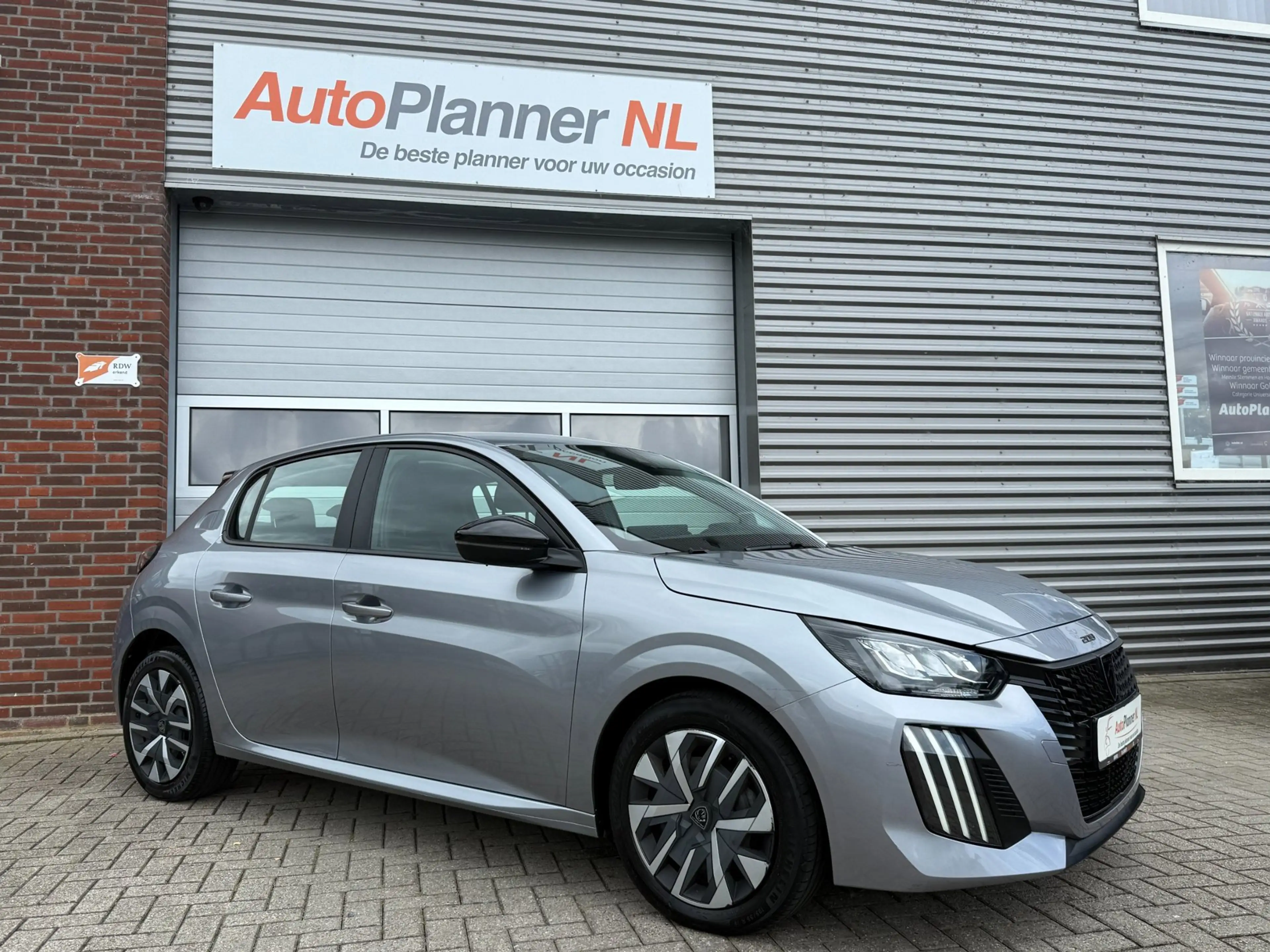 Peugeot 208 1.2 PureTech! Clima! Cruise! Navi! 1e Eigen.! — photo 2