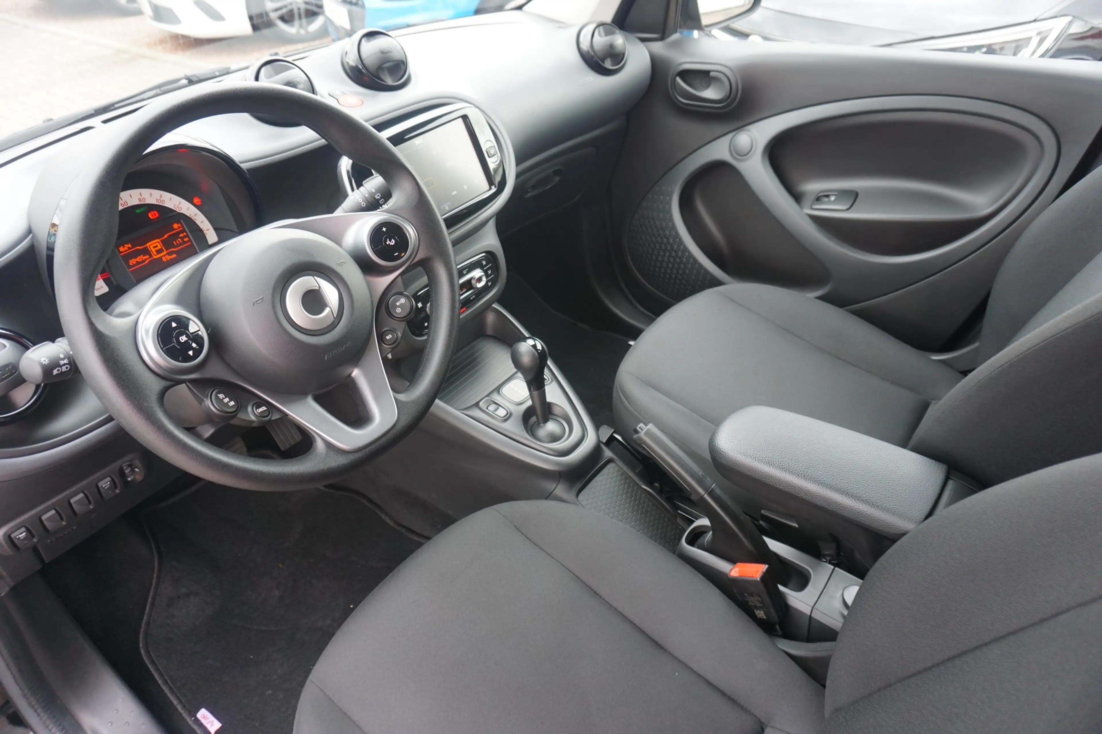 smart forFour forfour electric drive / EQ Android Apple DAB — photo 8