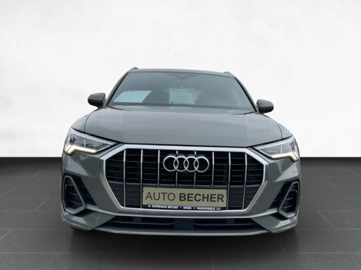 Audi Q3 45 TFSIe S-line /AHK/Navi/LED/TopView/Totwinkel Grau - 2