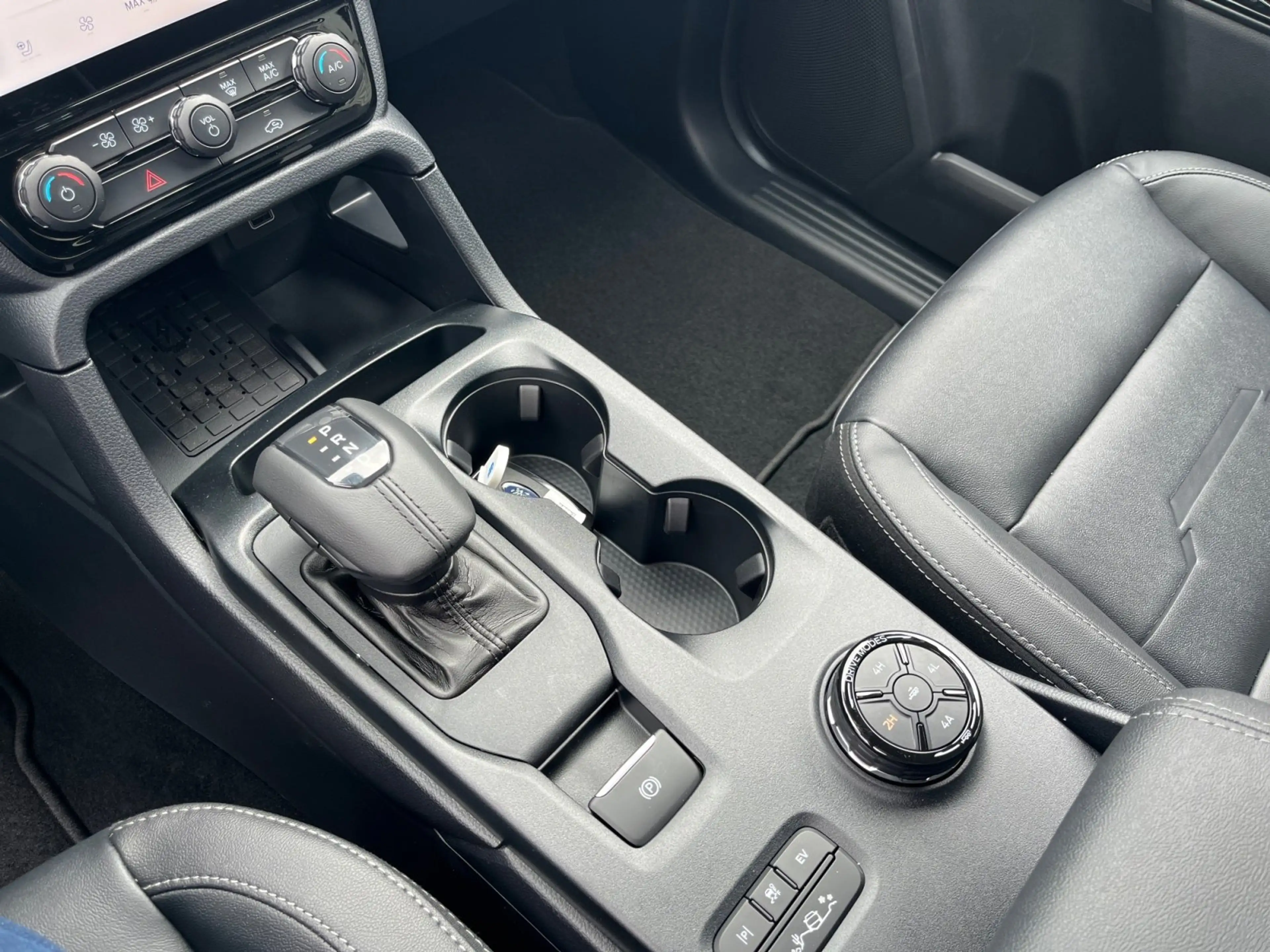 Ford Ranger Limited 2.3 EcoBoost PHEV AHK — photo 9