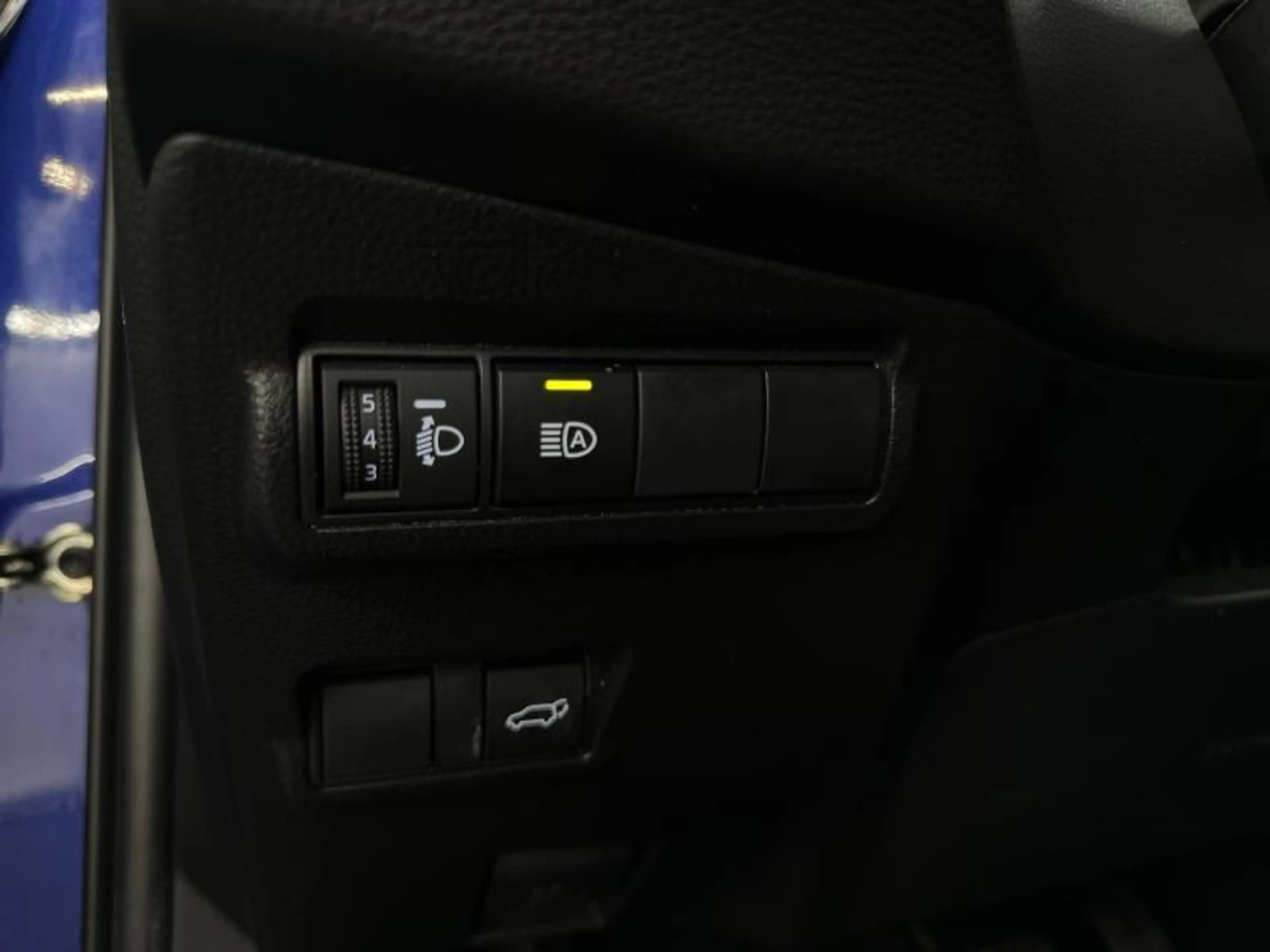 Toyota Corolla Cross 140hp HEV Style | carplay | camera — photo 22