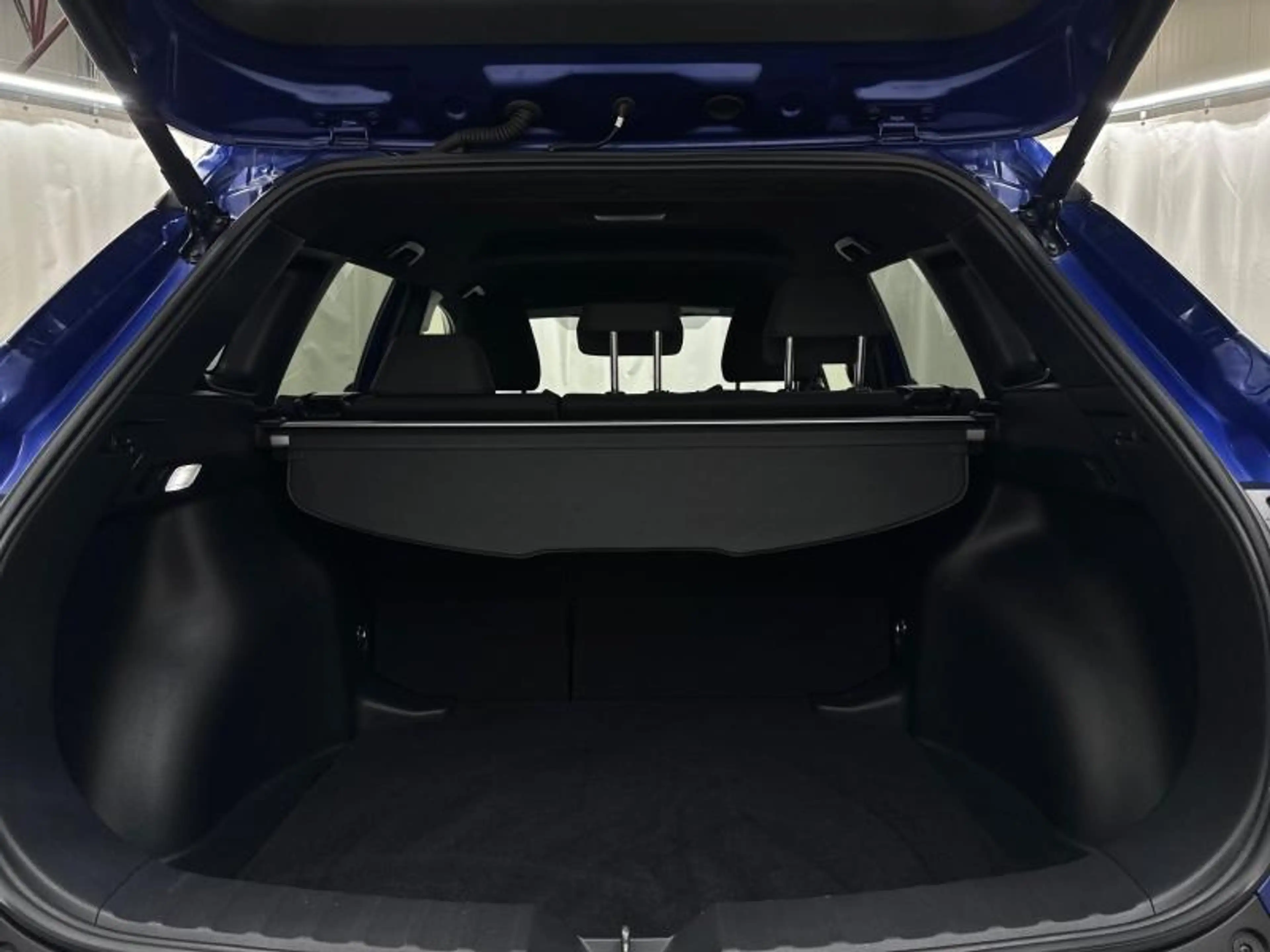 Toyota Corolla Cross 140hp HEV Style | carplay | camera — photo 9
