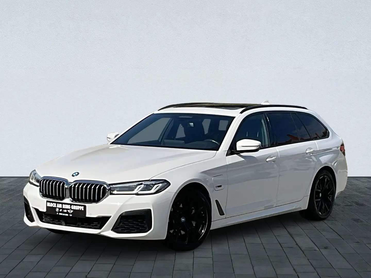 BMW 530 E M Sport AHK Pano Memory LHZ DA PA HiFi ALED NAV Weiß - 2