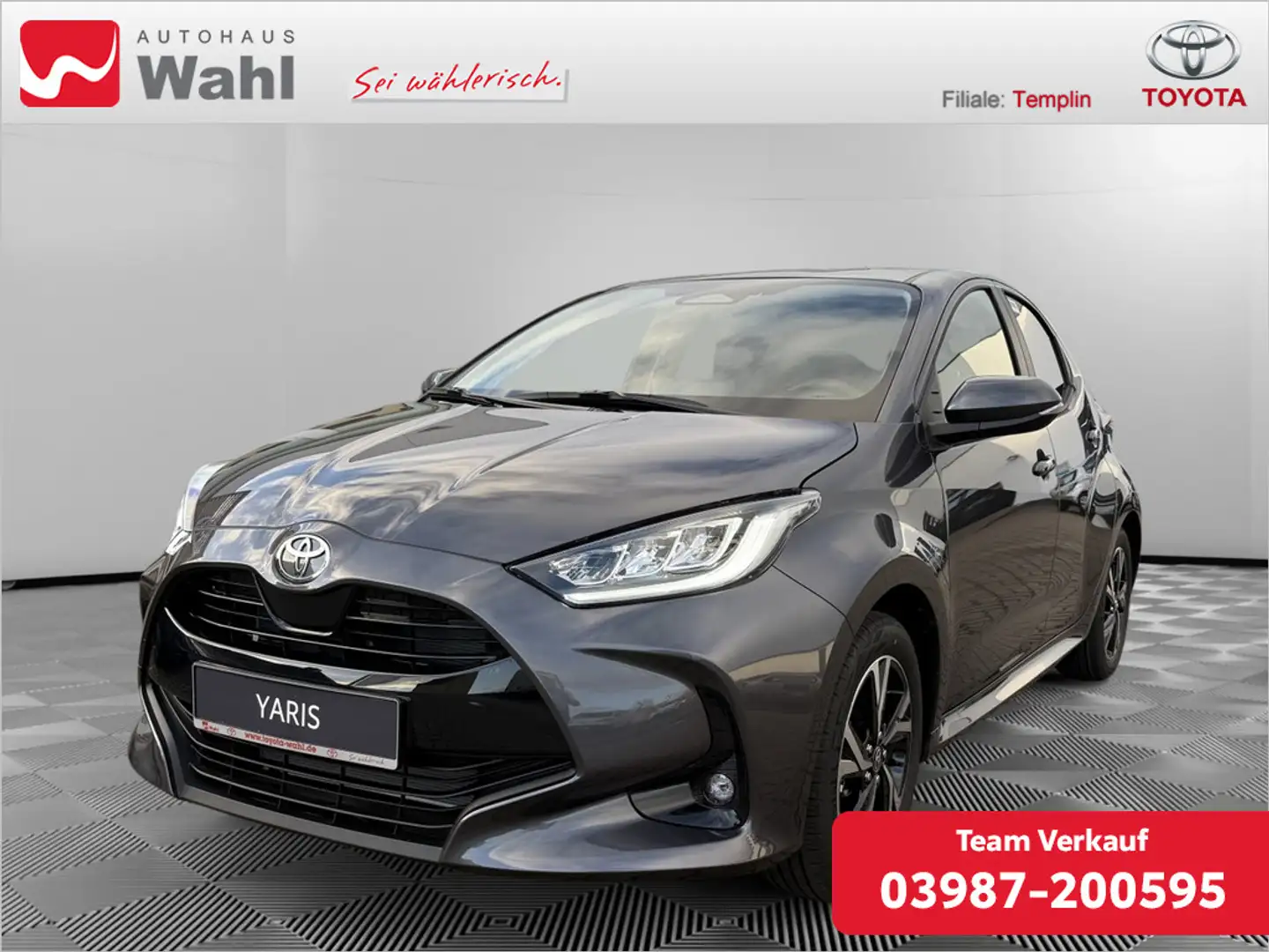 Toyota Yaris 1.5 Hybrid Teamplayer Grigio - 1