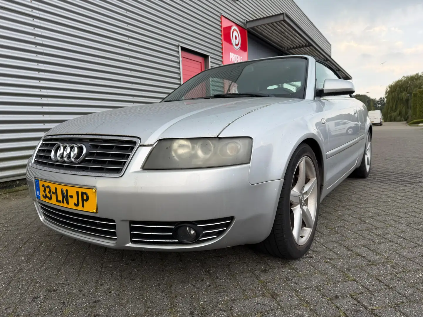 Audi A4 Cabriolet 2.4 V6 Exclusive EXPORT/HANDEL | Automaa Grau - 1