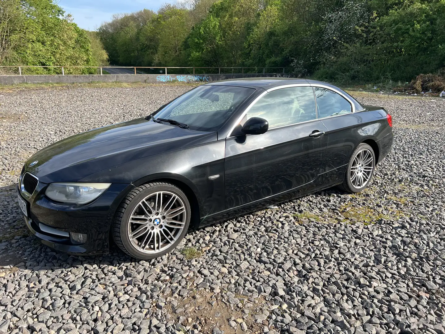 BMW 320 320d Cabriolet - 1