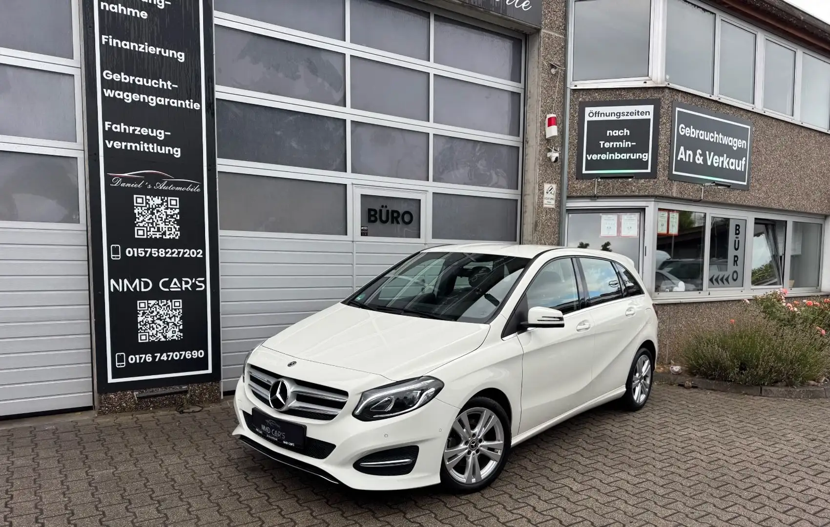 Mercedes-Benz B 180 B -Klasse B 180 LED/NAV/TEMPOMAT/AUTOMATIK Blanco - 1