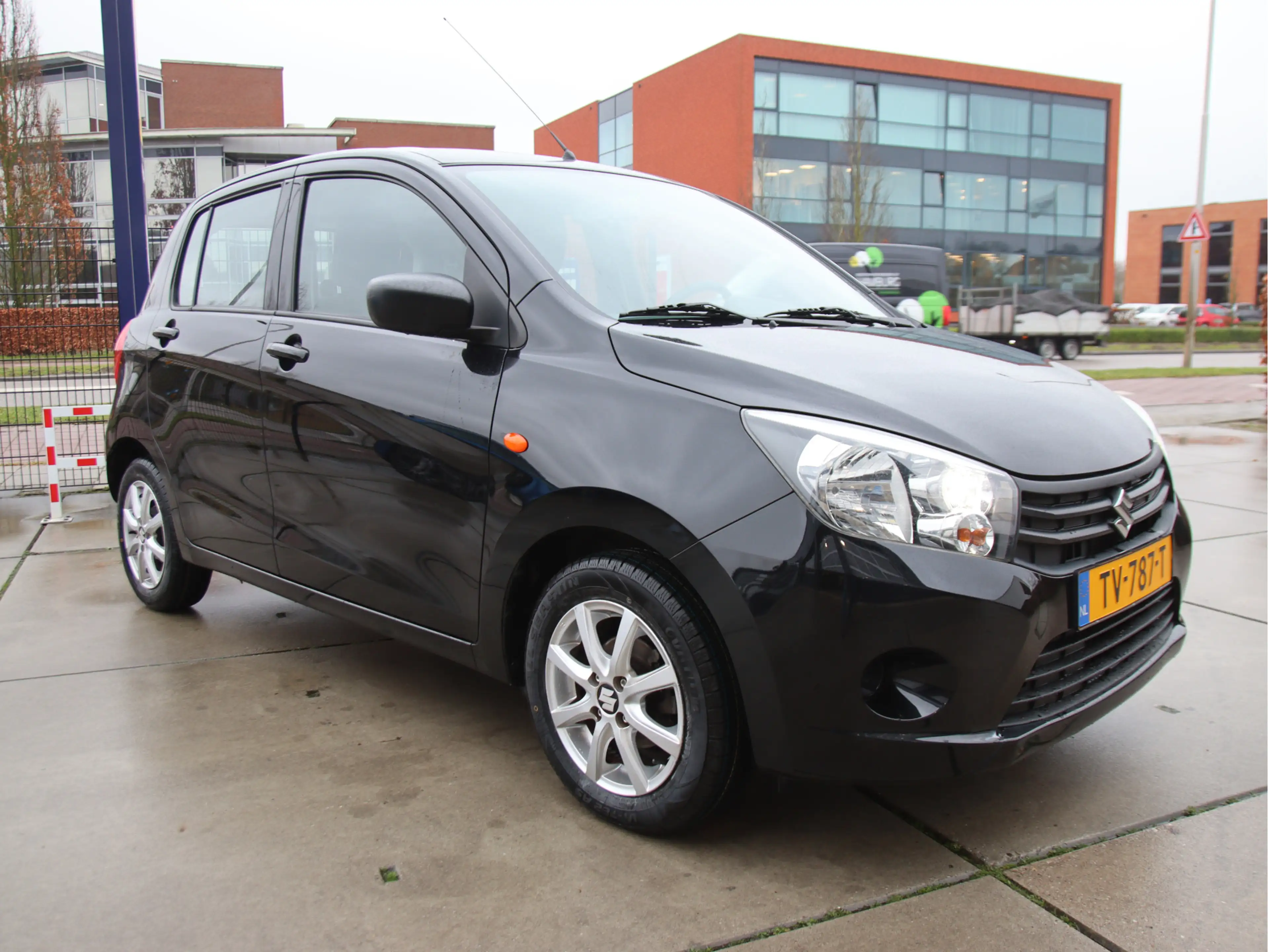 Suzuki Celerio 1.0 Comfort NL-Auto, Airco, LMV Prijspakker! — photo 3