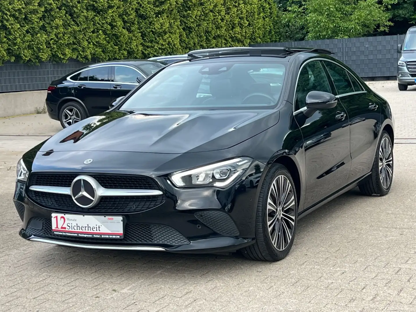 Mercedes-Benz CLA 200 CLA200 Coupe 7G-DCT-PANODACH-WIDESCREEN-AMBIENTE Schwarz - 1