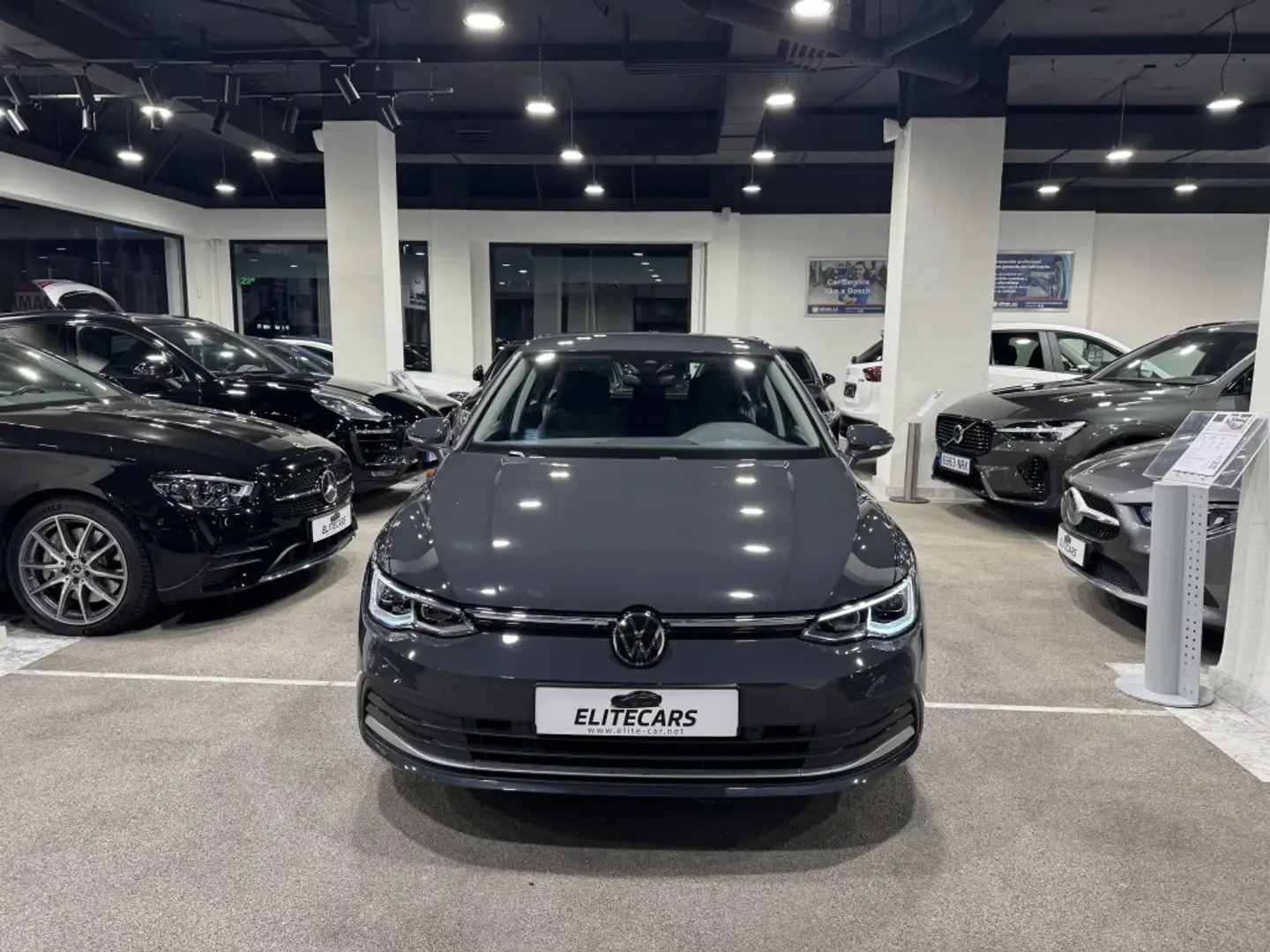 Volkswagen Golf 1.5 eTSI Style DSG 110kW Gris - 2