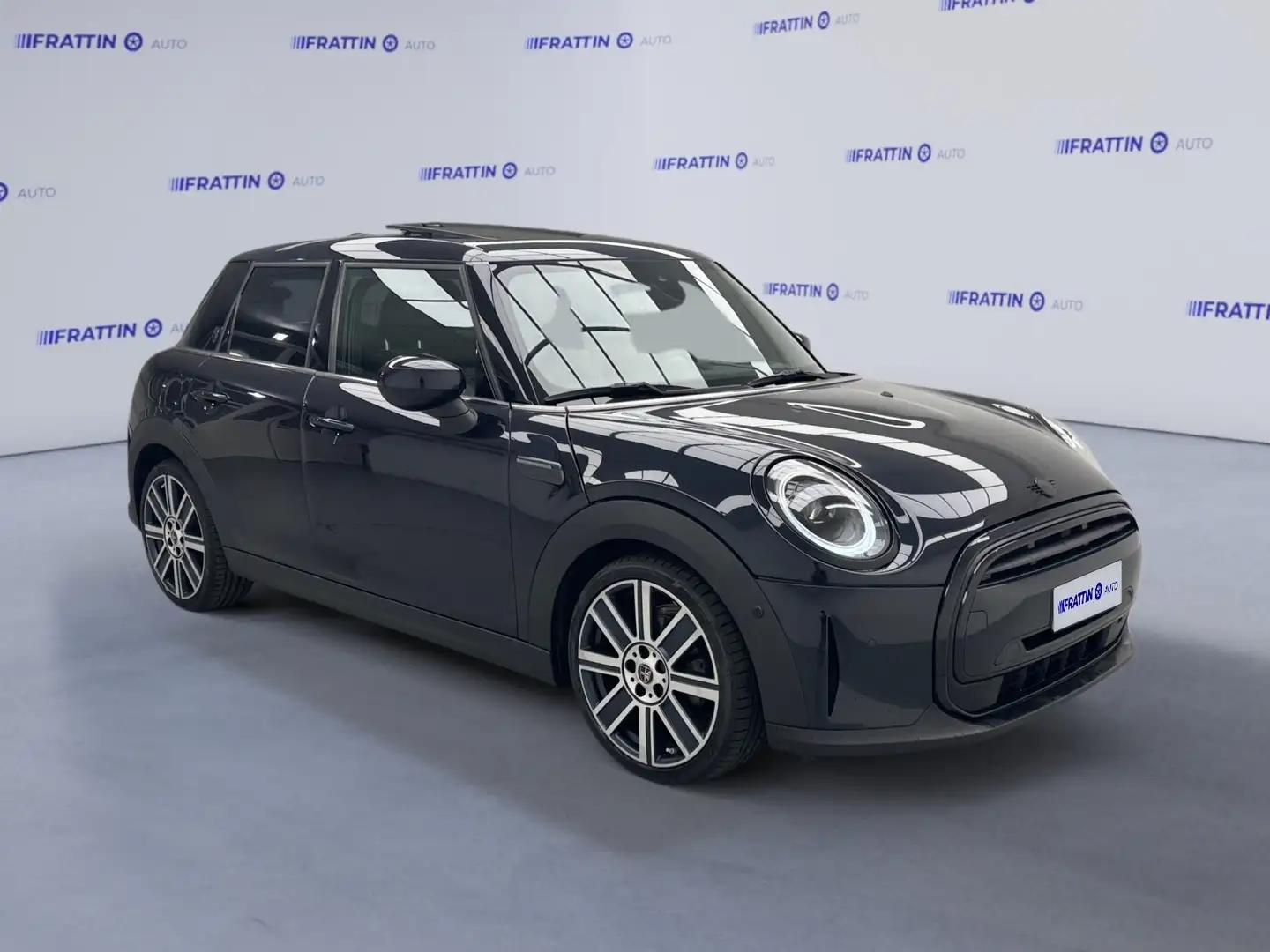 MINI Cooper 1.5 Cooper Yours 5 porte Blu/Azzurro - 2