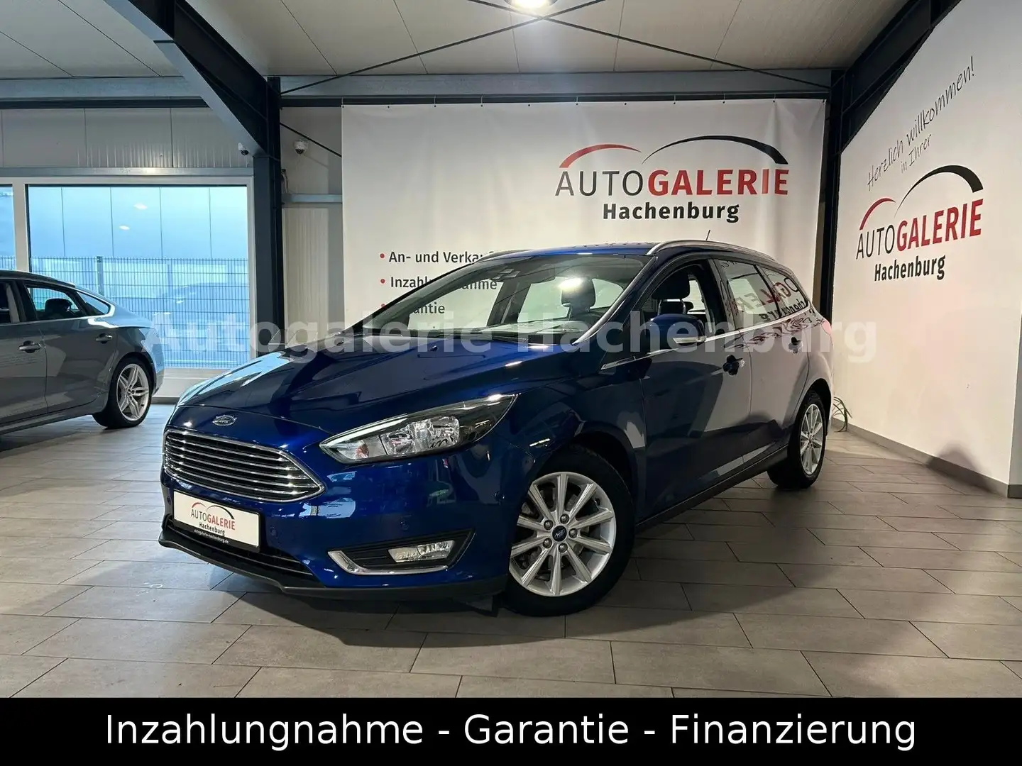 Ford Focus Turnier Titanium Aut./Navi/CarPlay/CAM/EU6 Bleu - 1