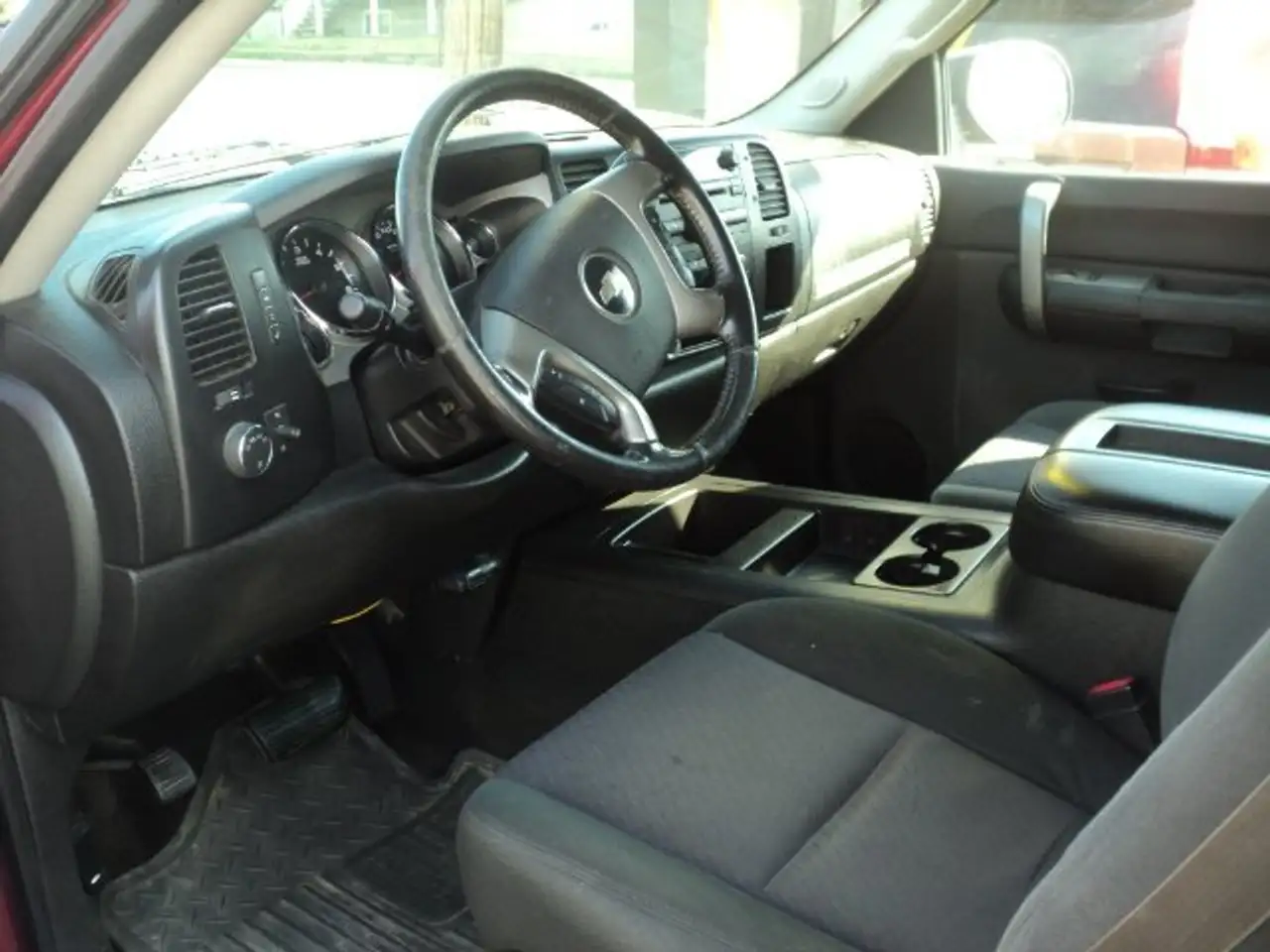 Chevrolet Silverado 1500 снимка Chevrolet Silverado 1500