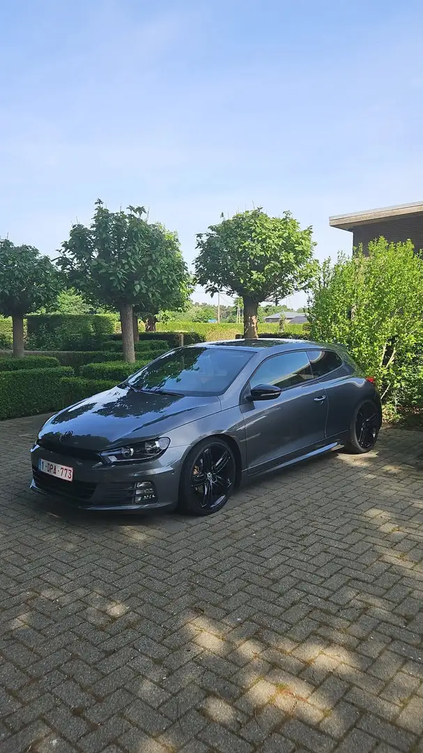 Volkswagen Scirocco 2.0 TDI R-line Gris - 2