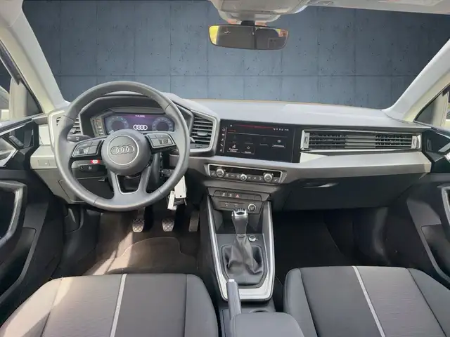 Audi A1 view 11