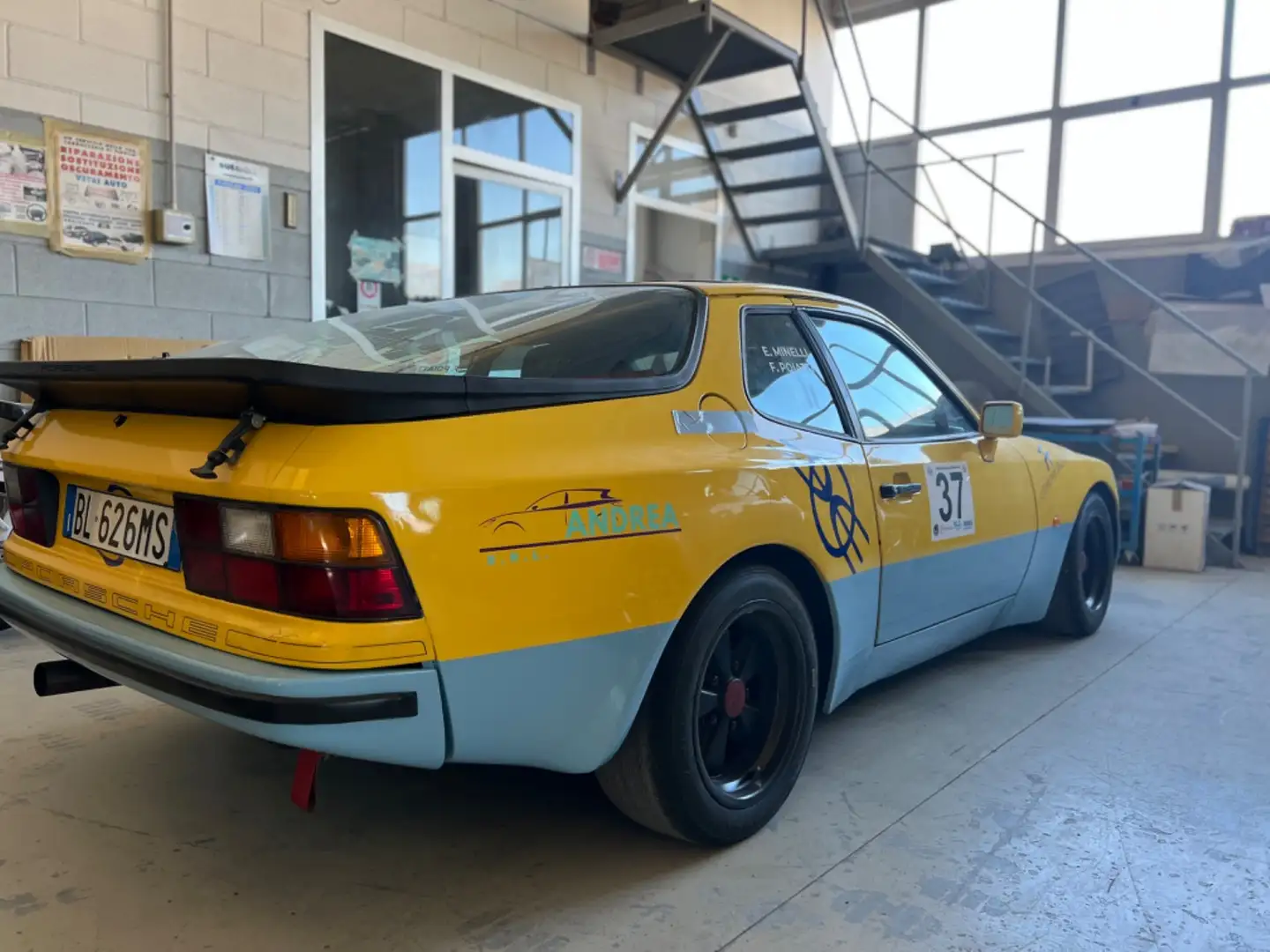 Porsche 944 racing csai Amarillo - 1