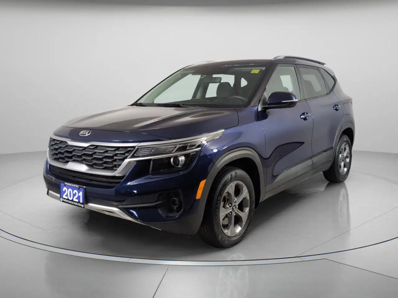 Kia Seltos photo Kia Seltos