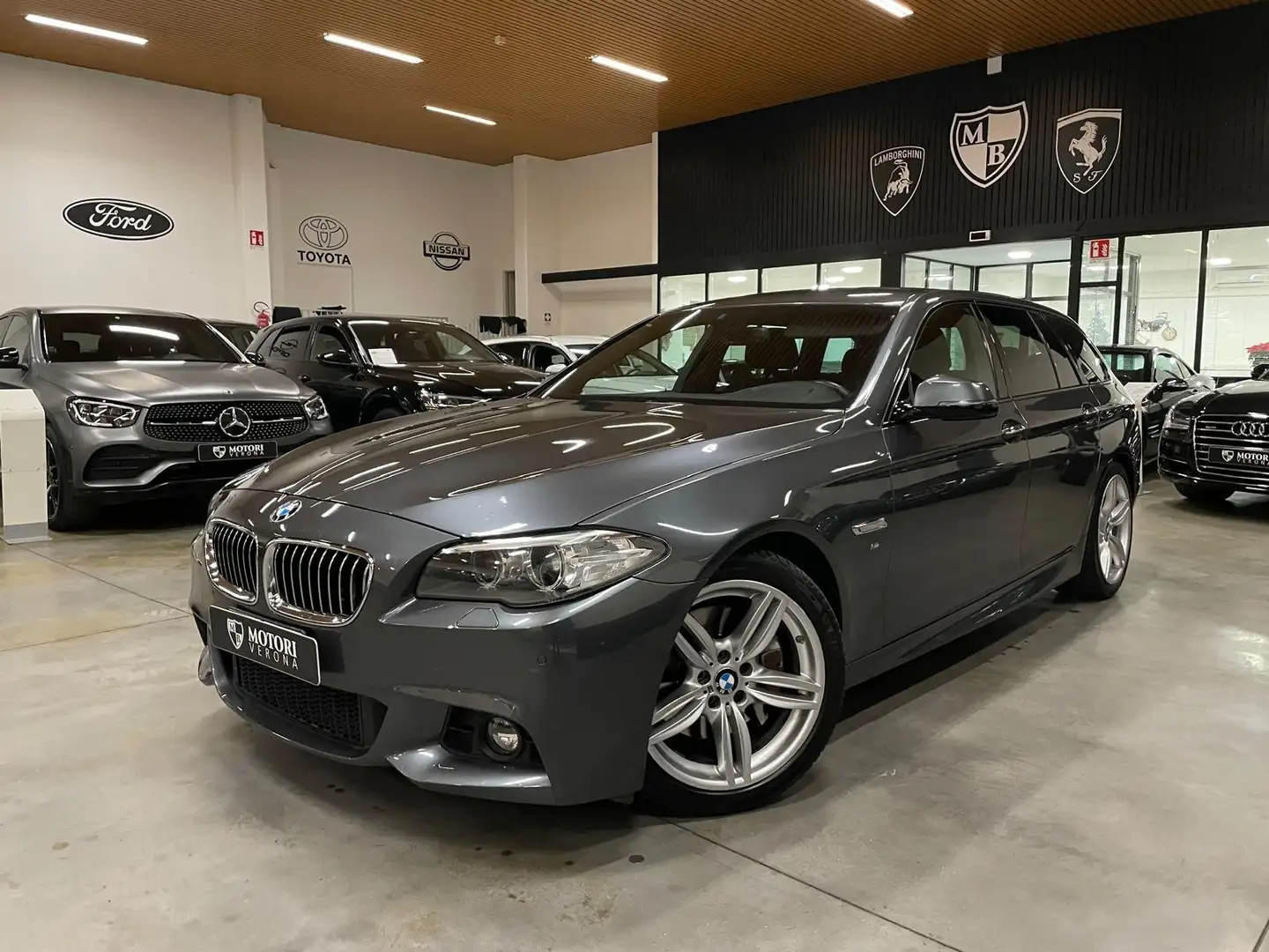 BMW 525 Serie 5 F11 Touring 525d Touring Msport E6 Gris - 1