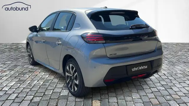 Peugeot 208 view 2