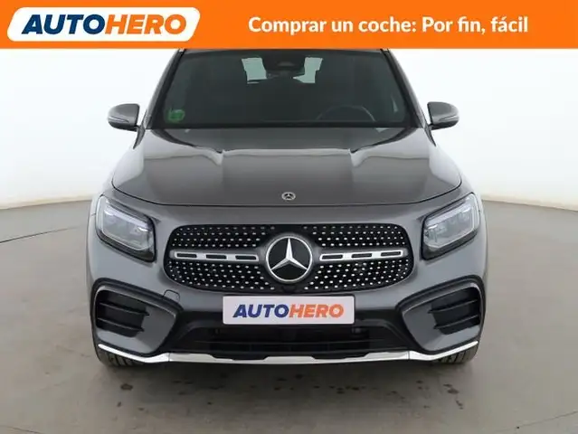 Mercedes-Benz GLB view 9