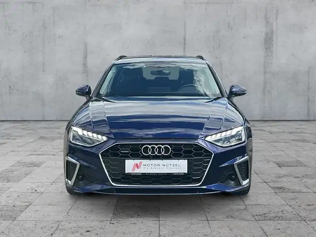 Audi A4 view 3