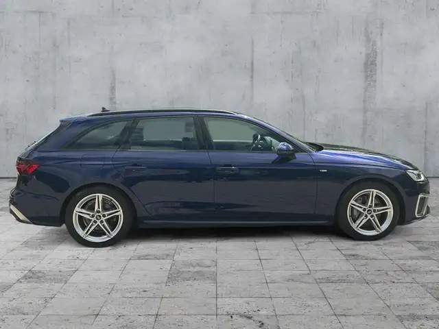 Audi A4 view 7