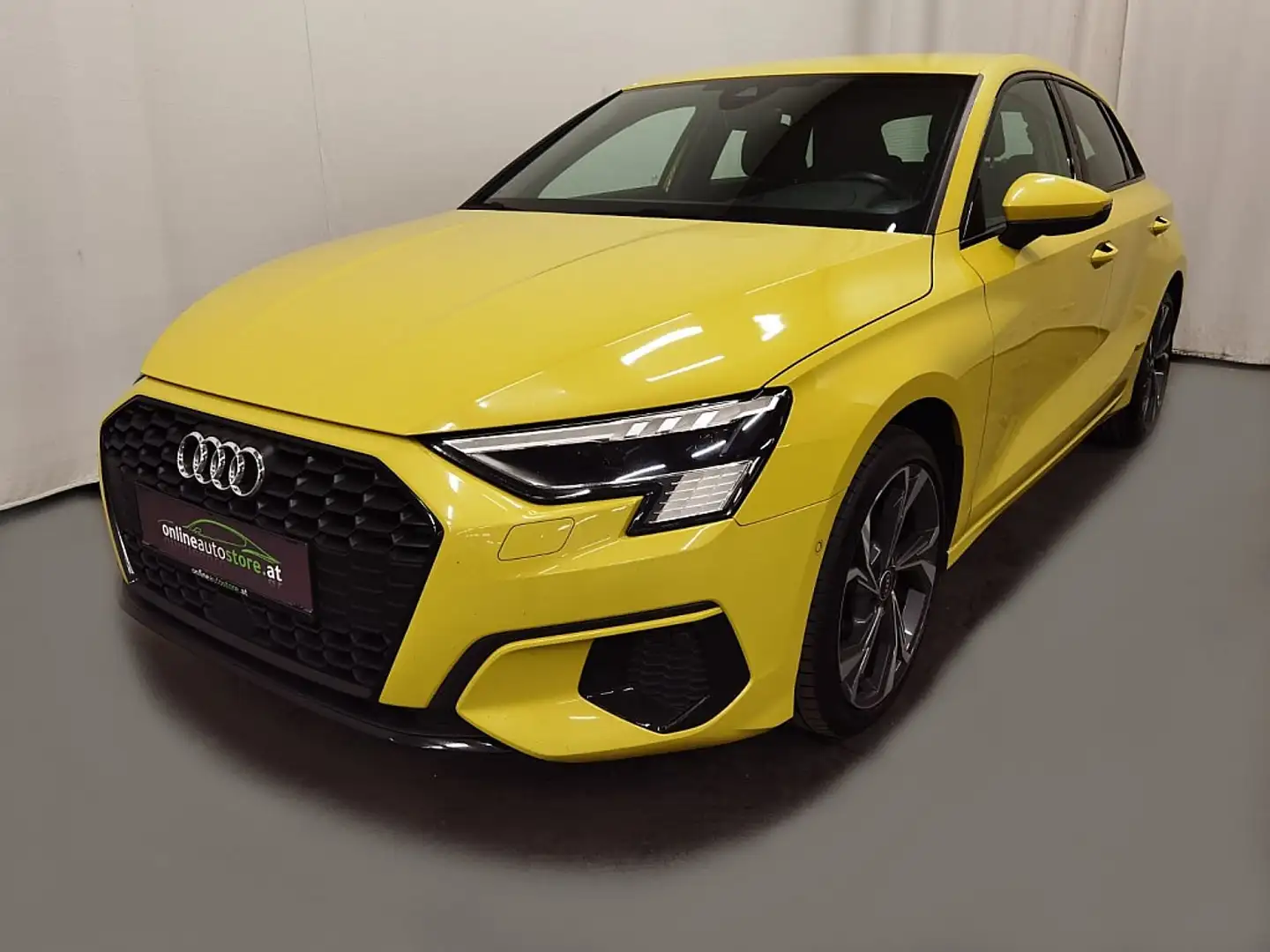 Audi A3 SB 35 TDI S-tronic, HUD, vir.C., LED, AHV, Jaune - 1