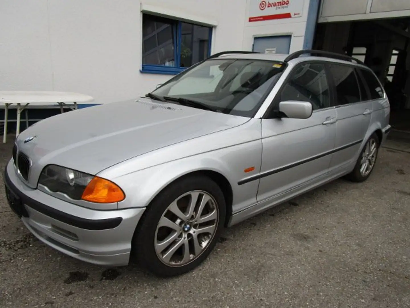 BMW 330 330i Gris - 2