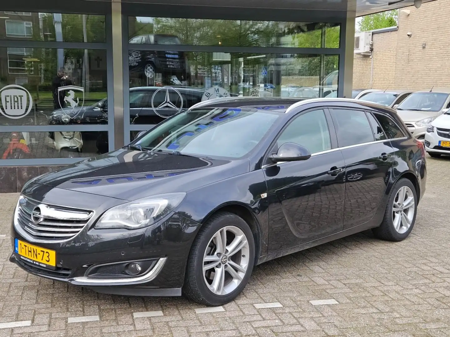 Opel Insignia 1.6 T BUSINESS+ Zwart - 2