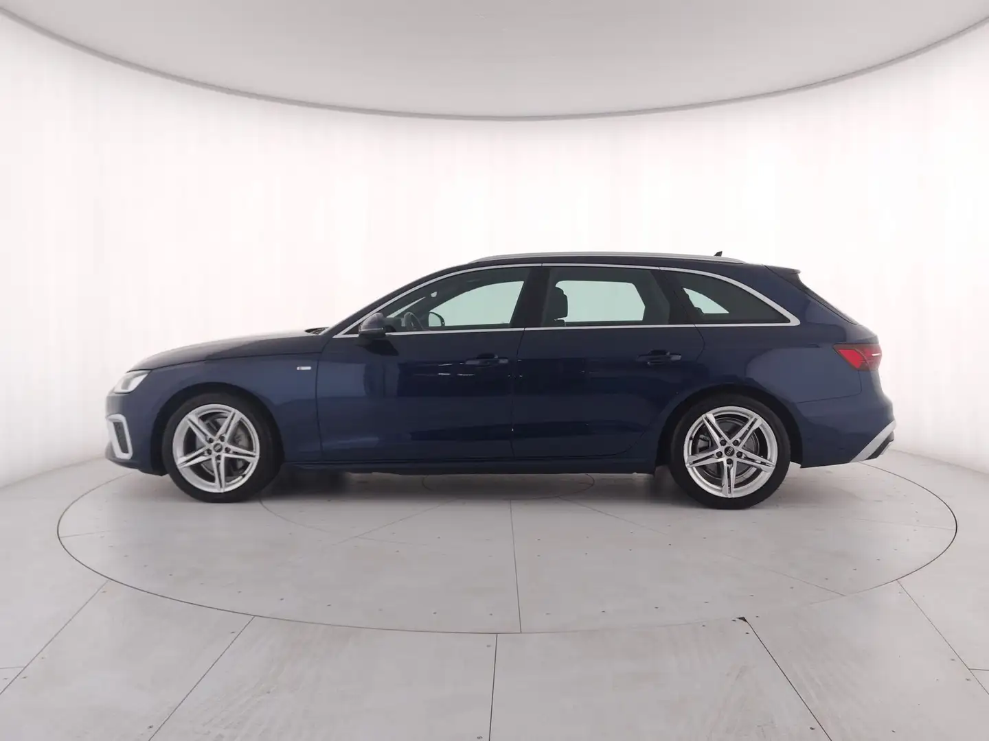 Audi A4 Avant 40 TFSI S tronic S line edition Blu/Azzurro - 2