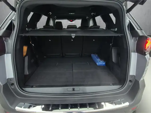 Peugeot 5008 view 7