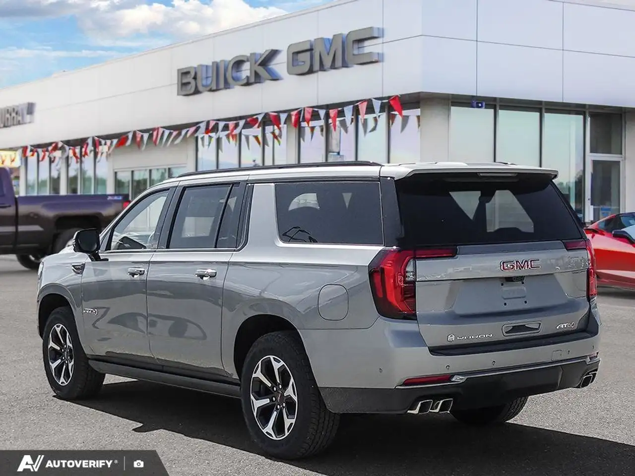 GMC Yukon снимка GMC Yukon