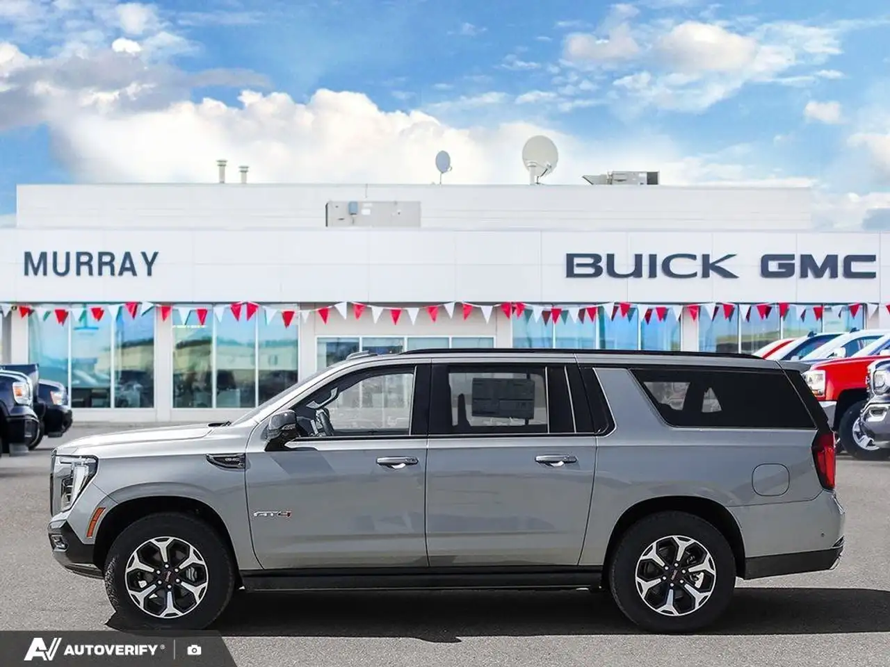 GMC Yukon снимка GMC Yukon