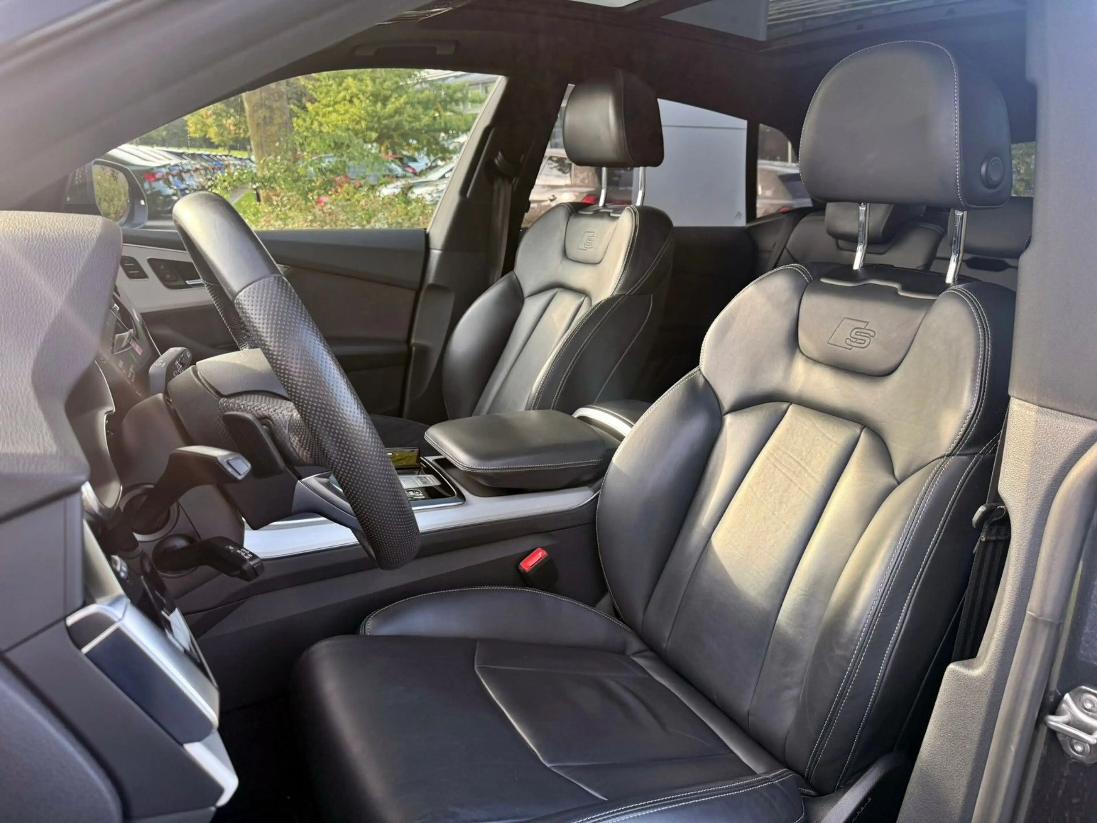 Audi Q8 50TDI qu S LINE BLACK PANO AHK *EXPORT* — photo 11