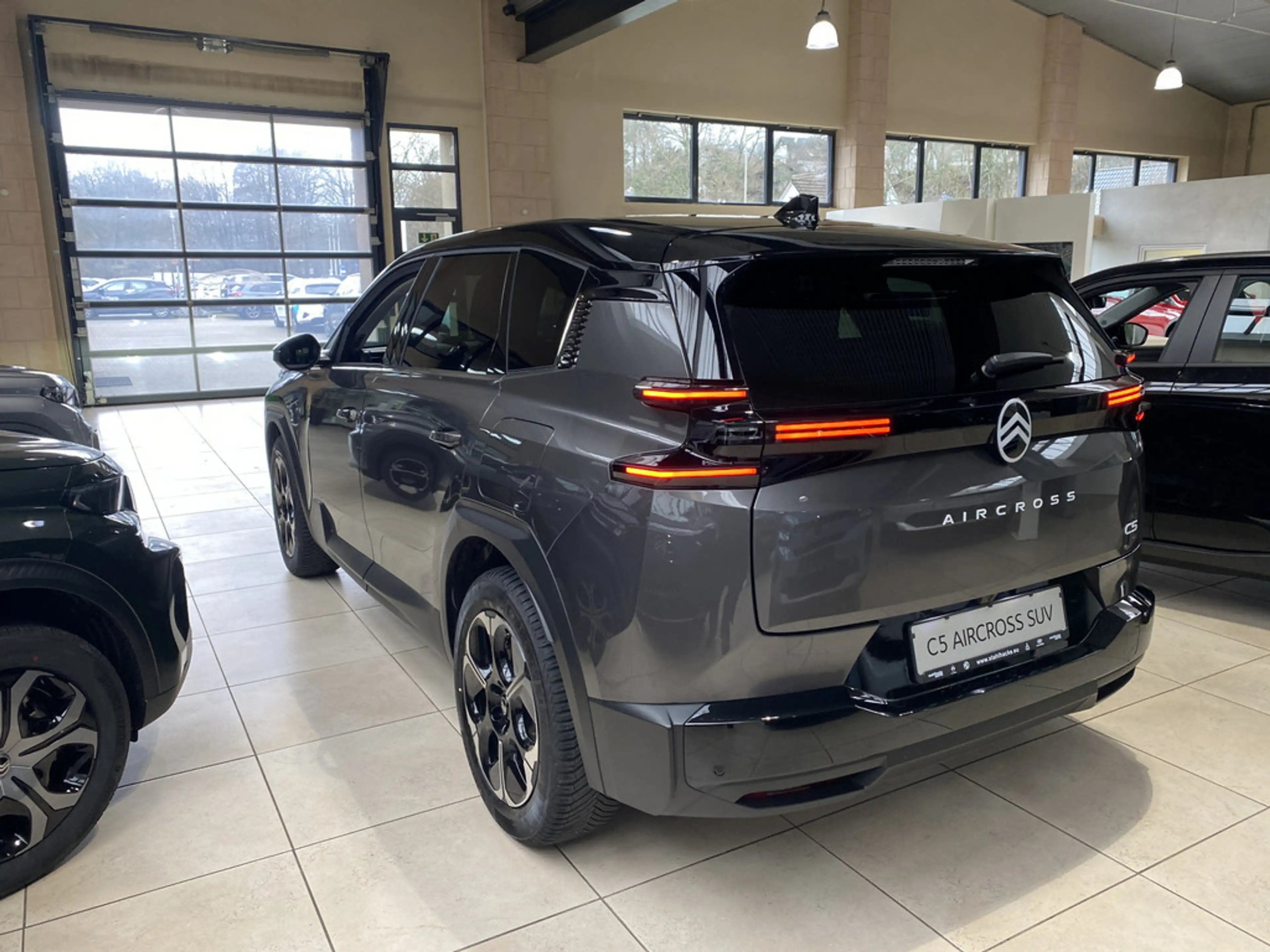 Citroen C5 Aircross Plug-In-Hybrid 195 PLUS ACC LED — photo 8