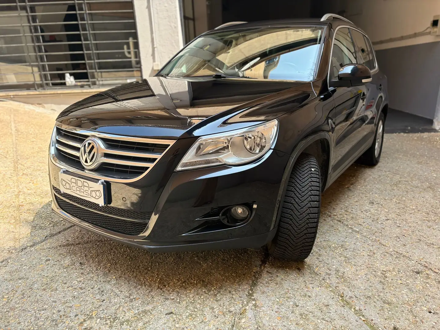 Volkswagen Tiguan AUTOMATICA  12 MESI GARANZIA Noir - 1