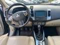 Mitsubishi Outlander 2.2d Instyle 4WD Scheckheft VOLL 7-Sitzer Tuv 5/27 Noir - thumbnail 15