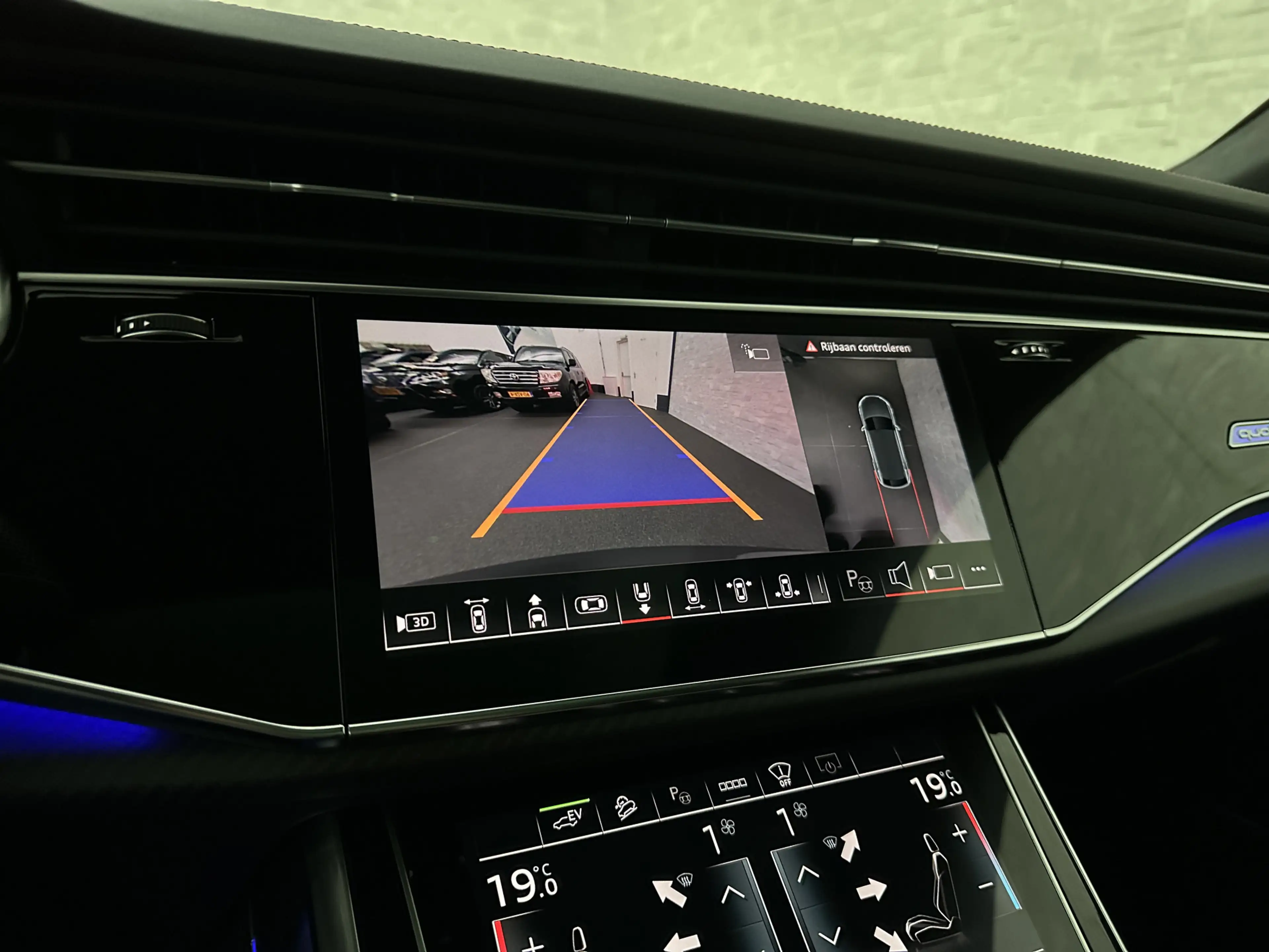 Audi Q8 60e Competition 490pk | 4WS | Massage | Carbon | V — photo 46