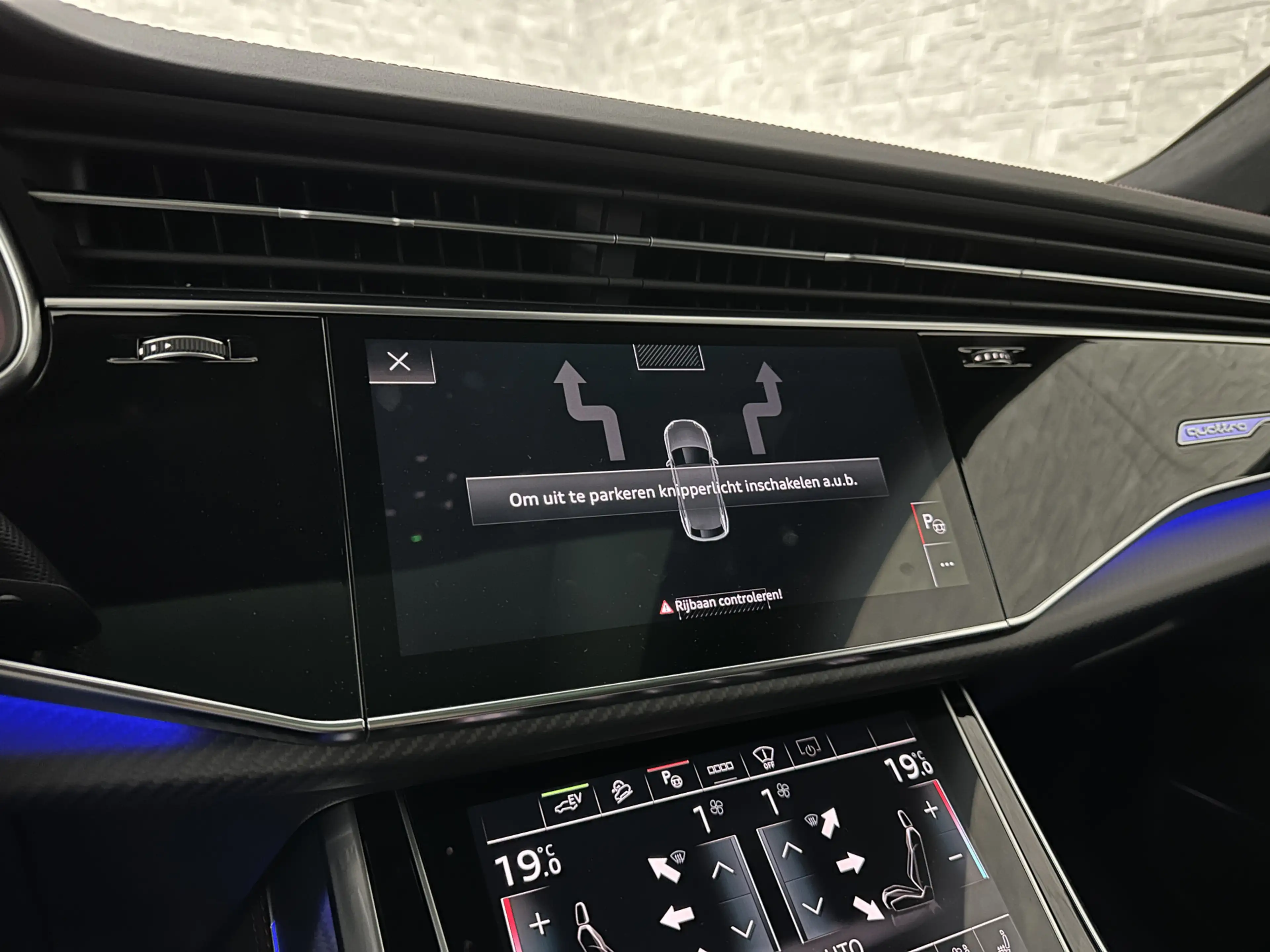 Audi Q8 60e Competition 490pk | 4WS | Massage | Carbon | V — photo 47