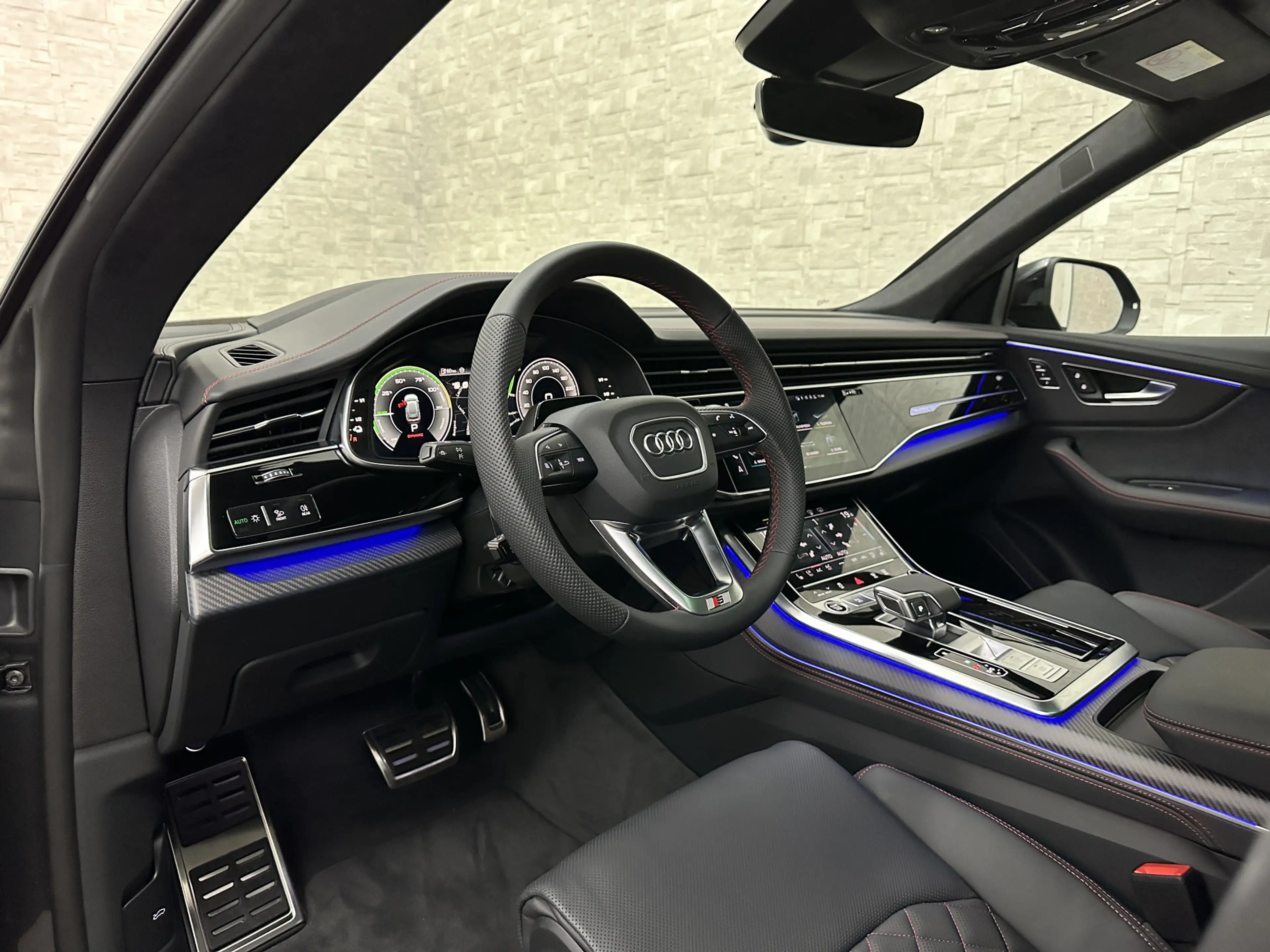Audi Q8 60e Competition 490pk | 4WS | Massage | Carbon | V — photo 30